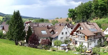 Ferienwohnung Griesbaum F Apartment